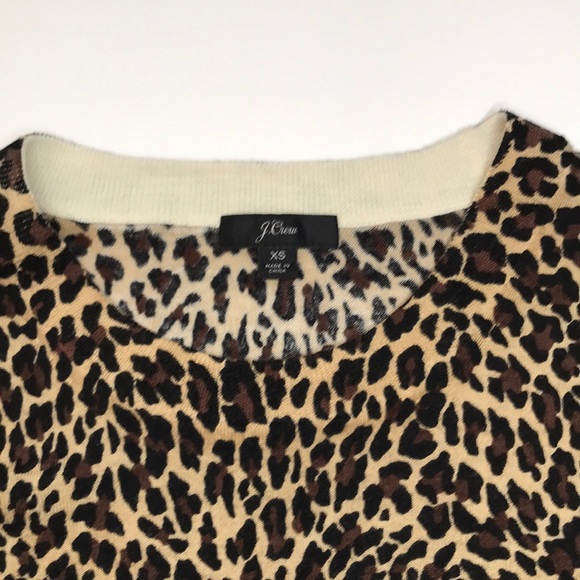 J.Crew Leopard Sweater. Lightweight wool. Size XS - Picture 2 of 3
